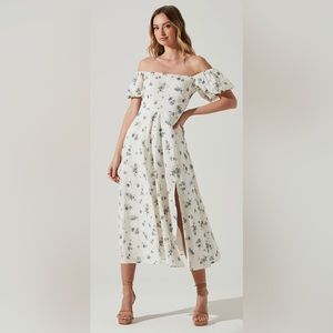 ASTR the Label off shoulder puff sleeves